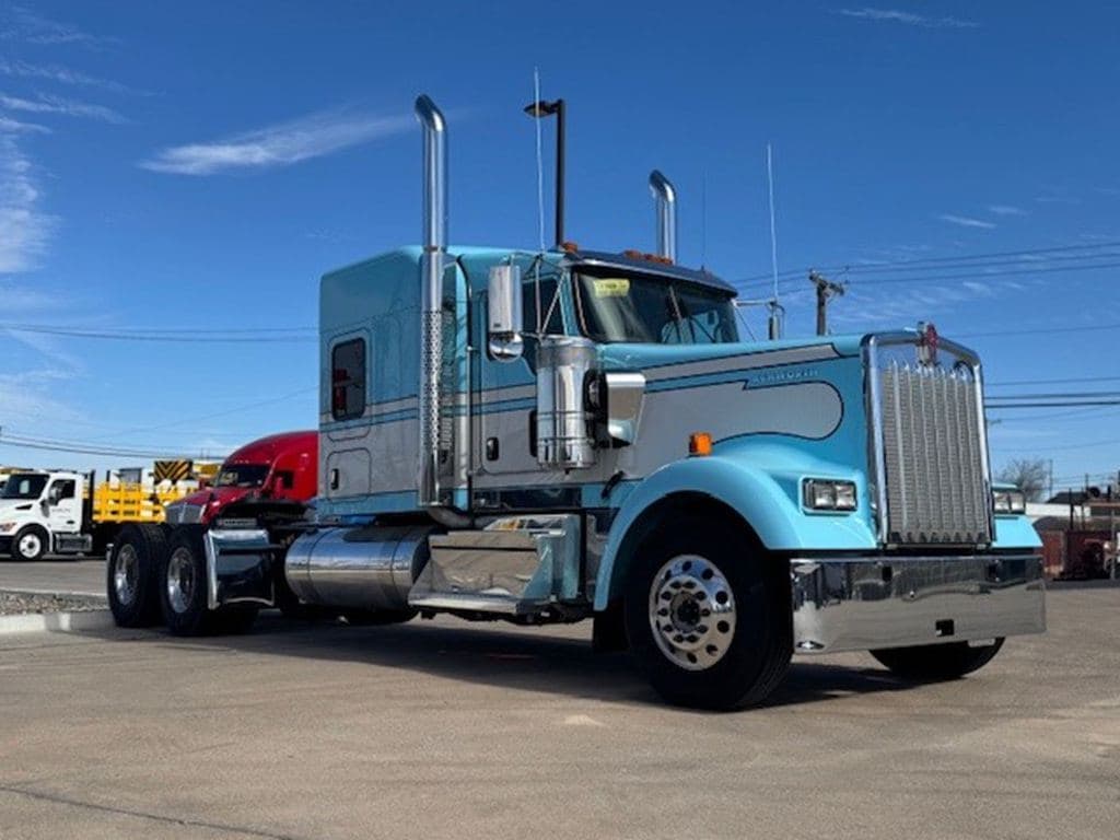 New 2026 KENWORTH W900L image 26