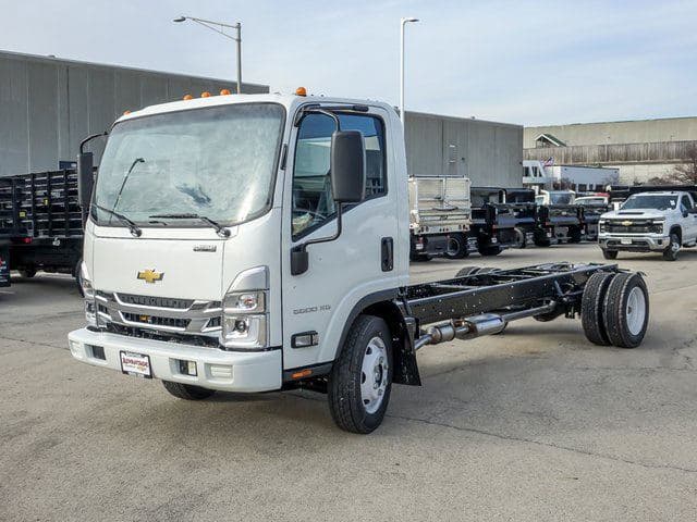 2025 Chevrolet 5500 XG LCF Gas Base image 7