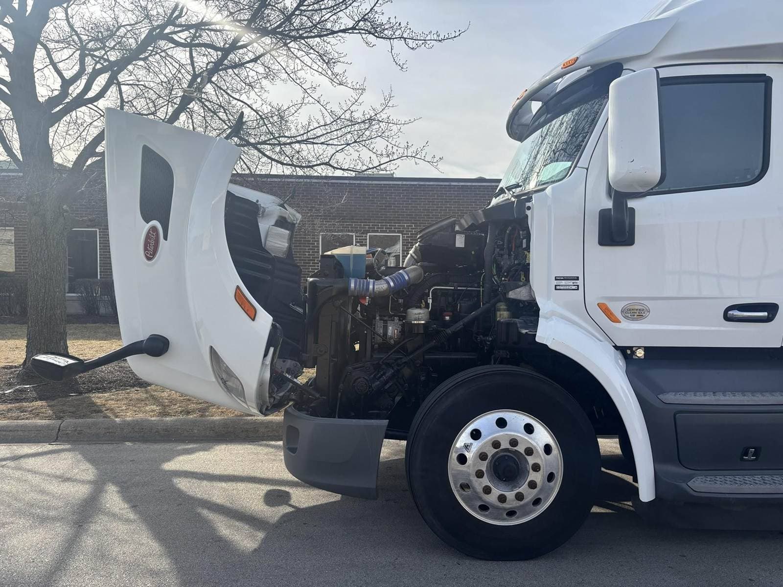 2021 Peterbilt 579 image 8