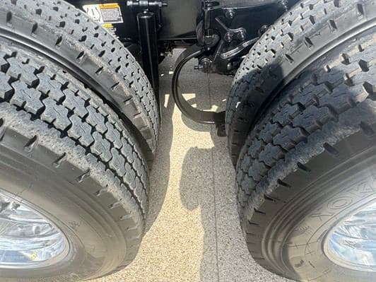 2022 Peterbilt 579 image 14