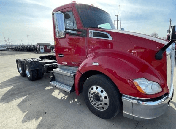 2020 Kenworth T680 image 3