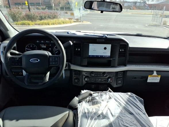 2026 Ford F550 image 11