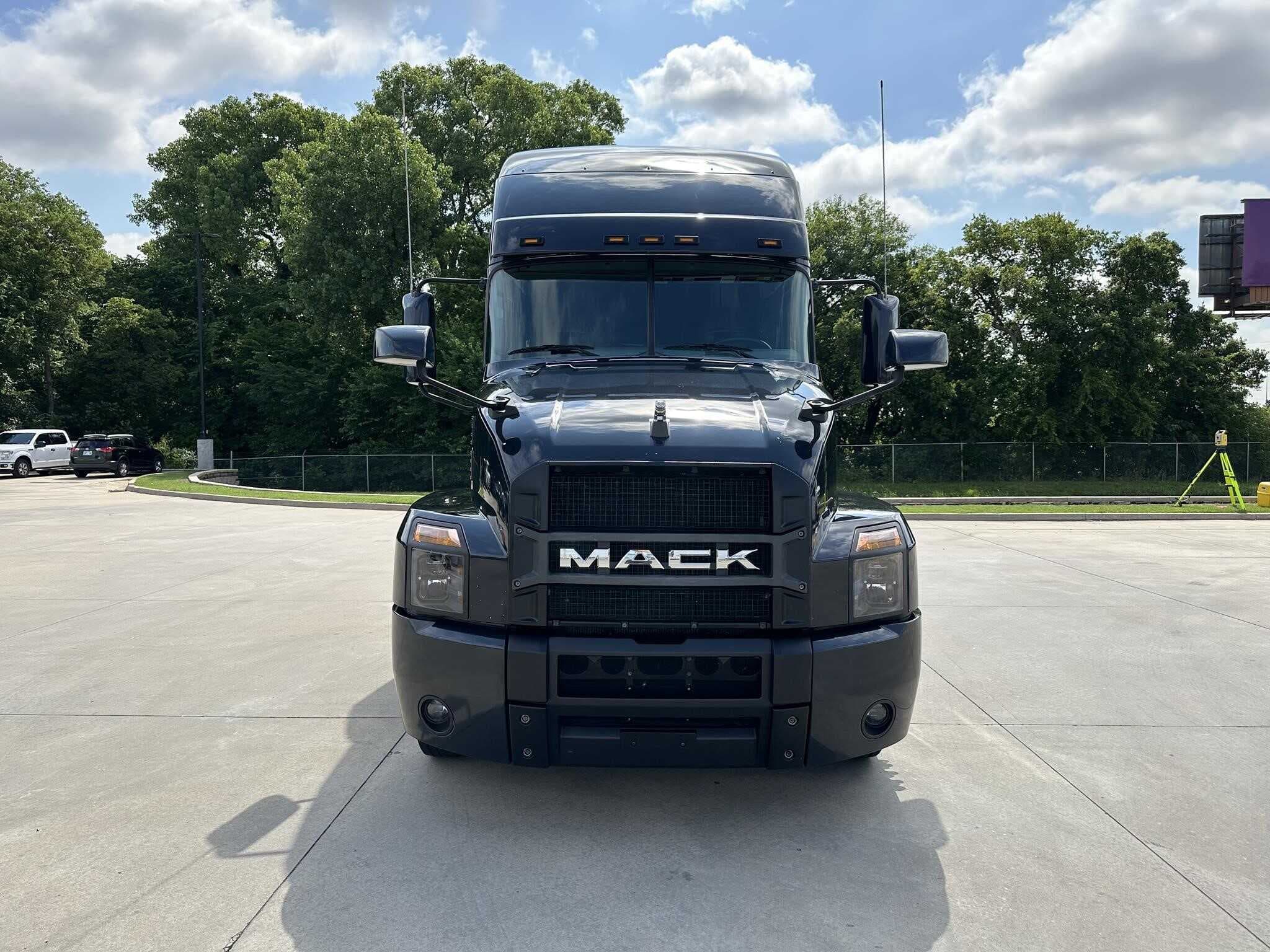 Used 2022 MACK ANTHEM Conventional - Sleeper Truck image 2