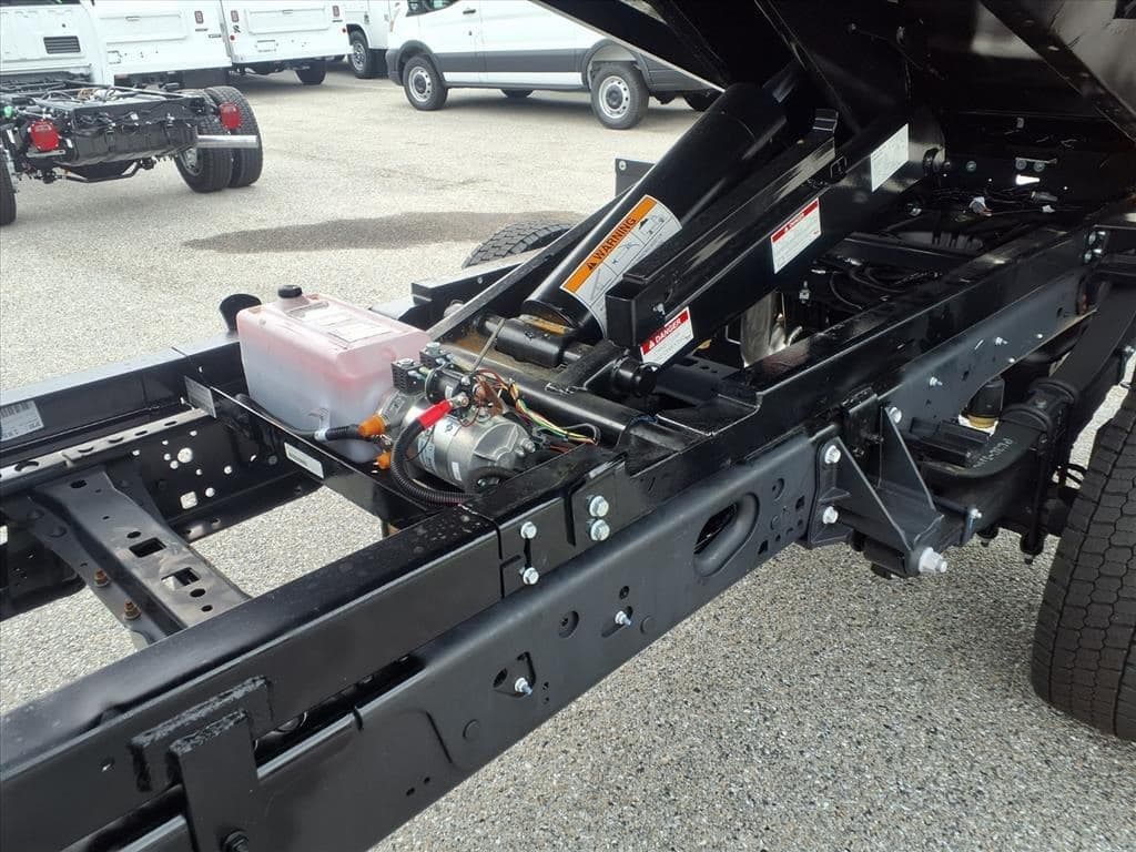 2026 Ford F550 SD XL image 11