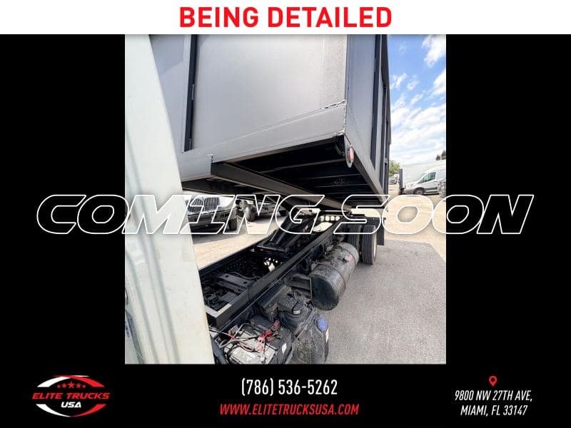 2020 Hino 155 image 17
