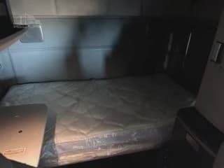 2021 Kenworth T680 image 6