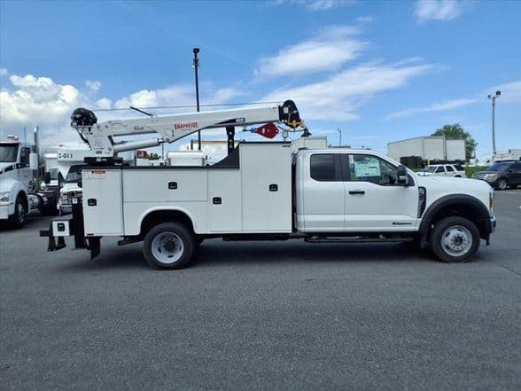 2026 Ford F550 SD XL image 3