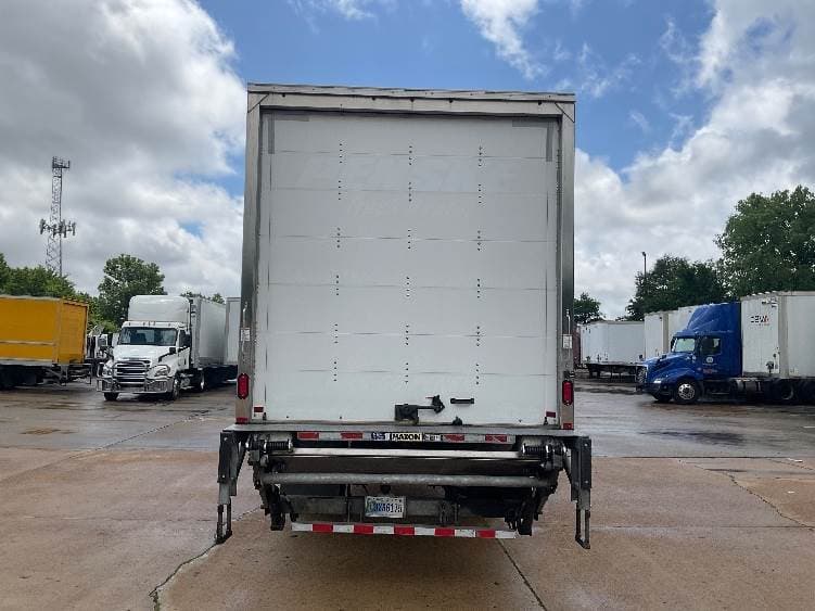 2022 International MV607 Box Truck - 220HP, 6 Speed Automatic, Roll up Door image 7