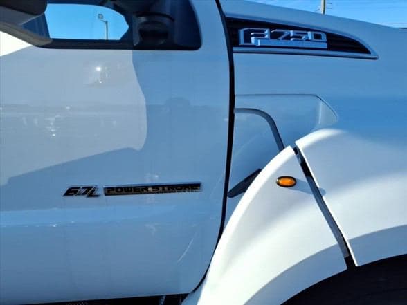 2026 Ford F750 SD image 7