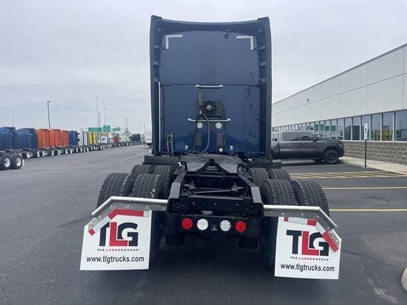 2021 Kenworth T680 image 4