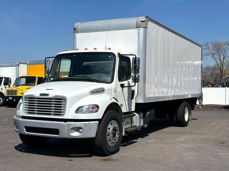 2017 Freightliner Cascadia 125 image 2