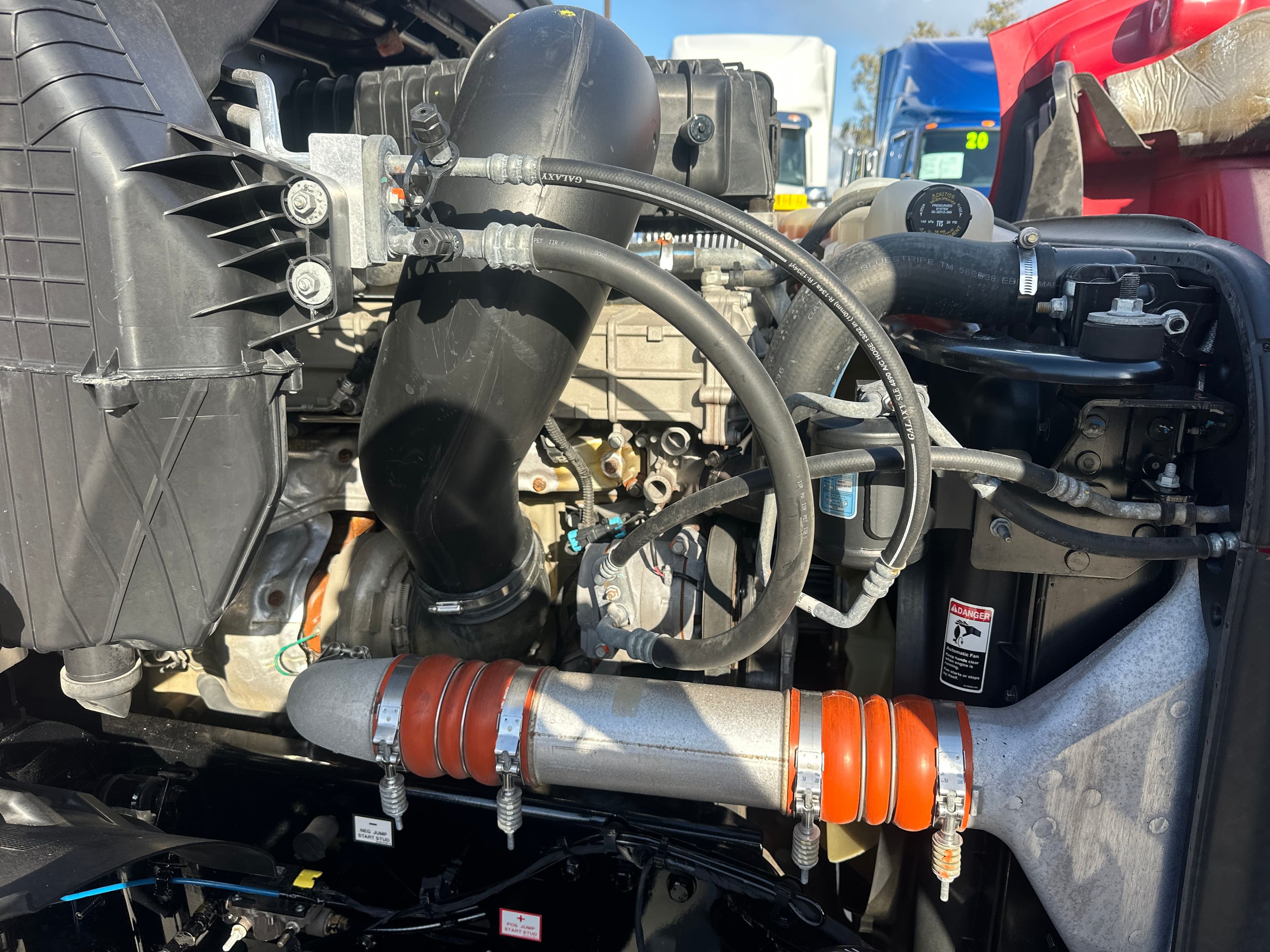 2021 Freightliner Cascadia 116 image 13