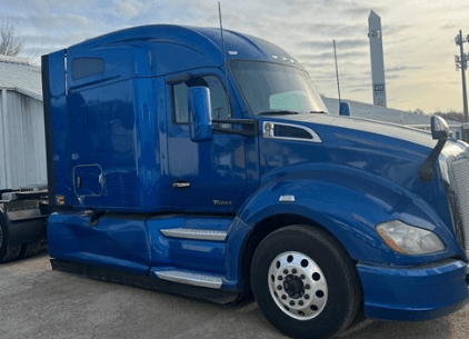 2020 Kenworth T680 image 2