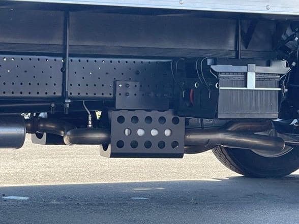 2024 Isuzu NPR HD image 5