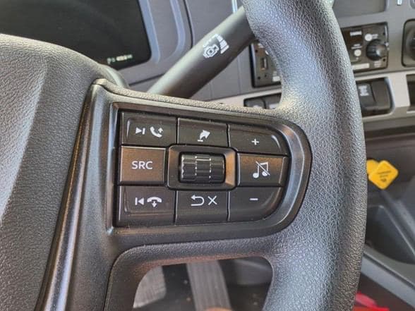 2025 Kenworth T880 image 25