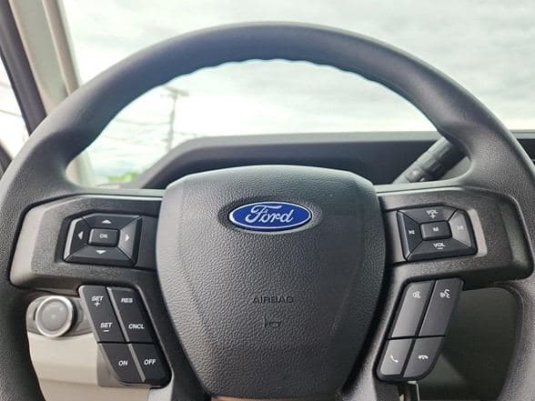 2025 Ford E350 SD image 10