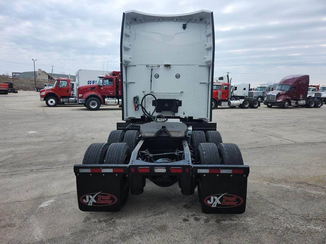 2024 Peterbilt 579 image 5