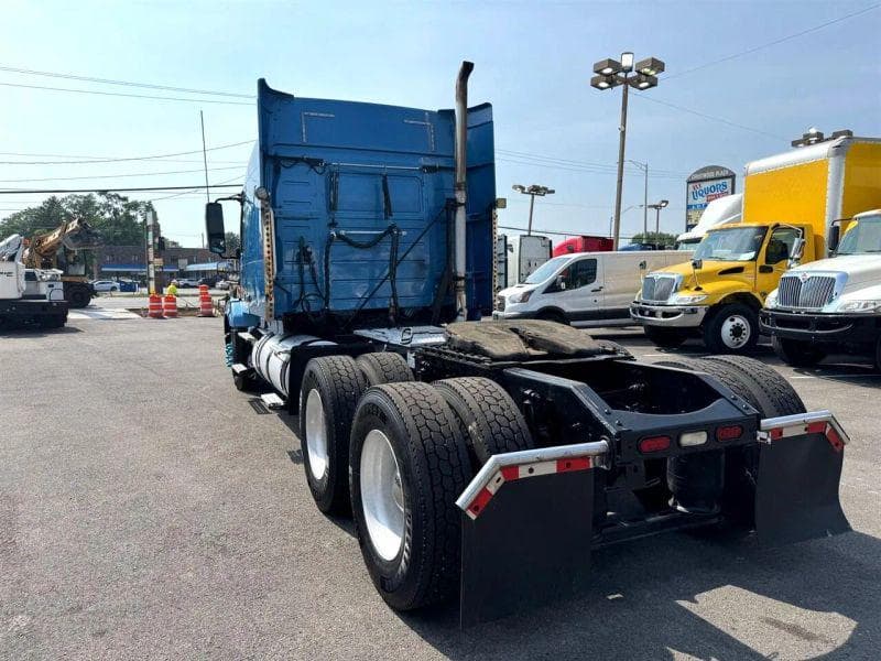 2012 Volvo VNL image 42