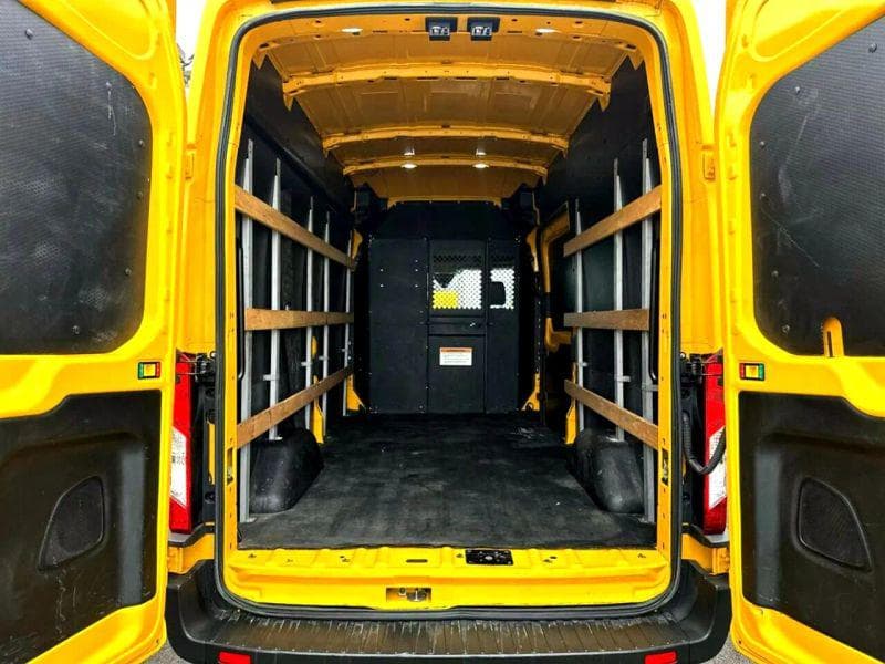 2020 Ford CF8000 image 7