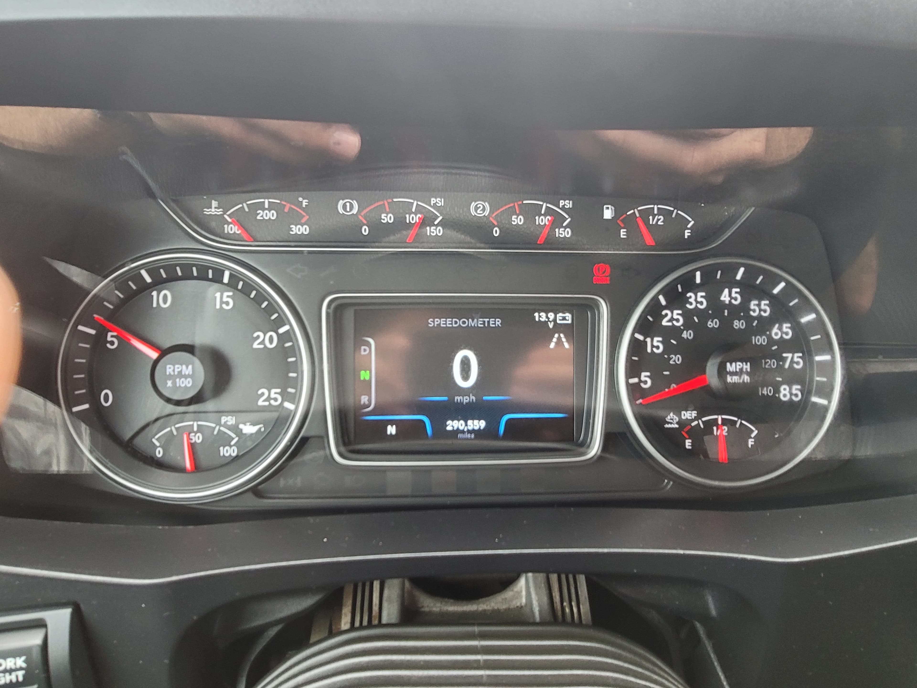 2022 International LT625 image 12