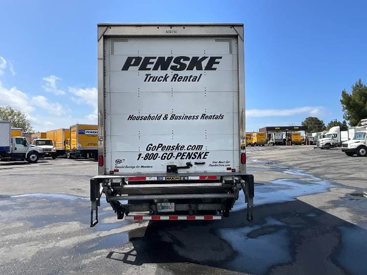 2022 International MV607 Box Truck - 220HP, 6 Speed Automatic, Roll up Door image 7