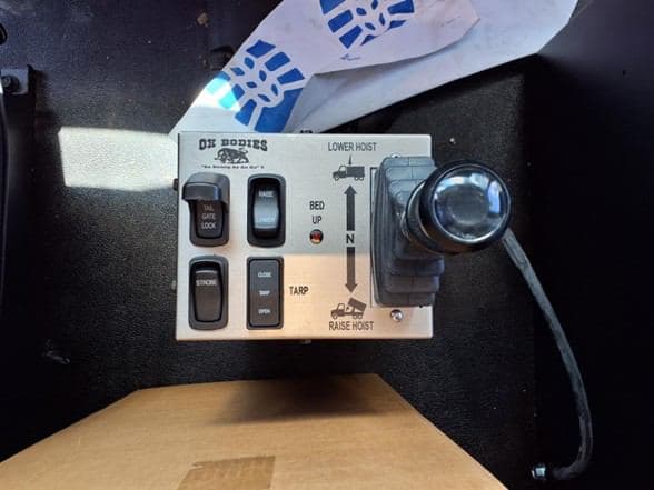 2025 Kenworth T880 image 23