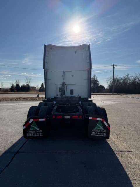 2024 Peterbilt 579 image 14