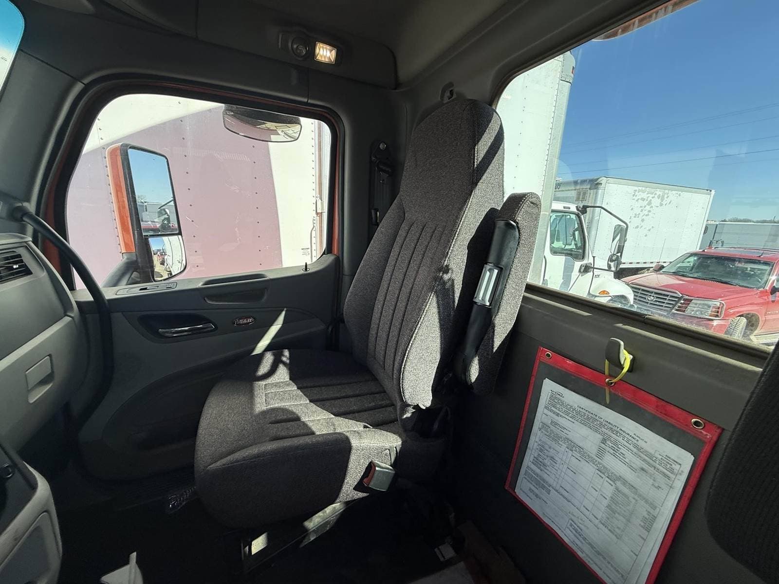 2020 Peterbilt 579 image 5