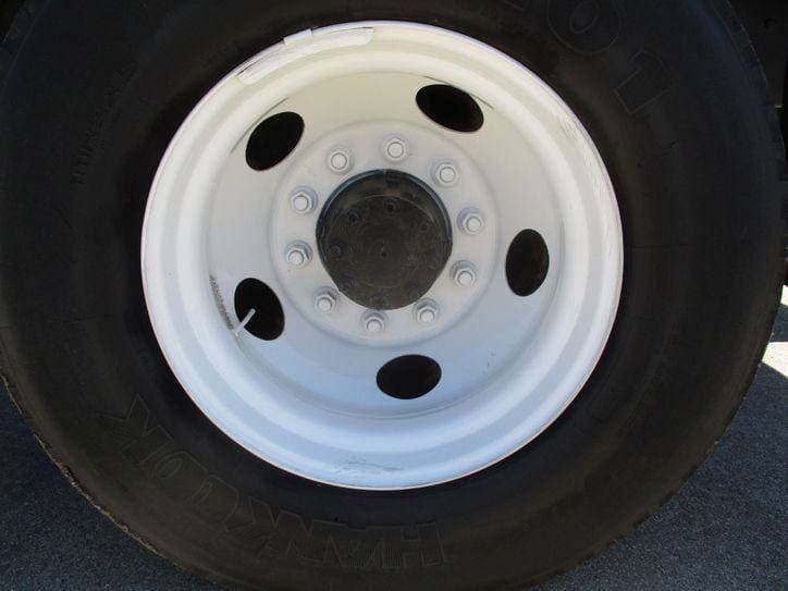 2008 Ford F-750 CHIPPER DUMP BUCKET BOOM TRUCK image 26