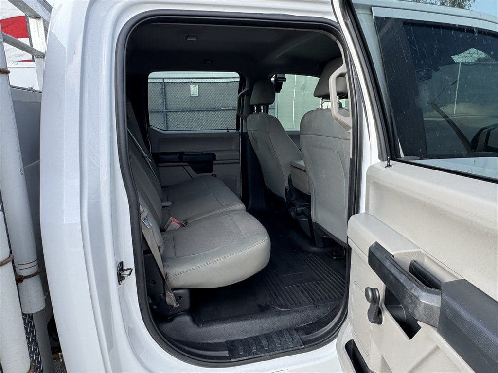 2018 Ford F550 image 44