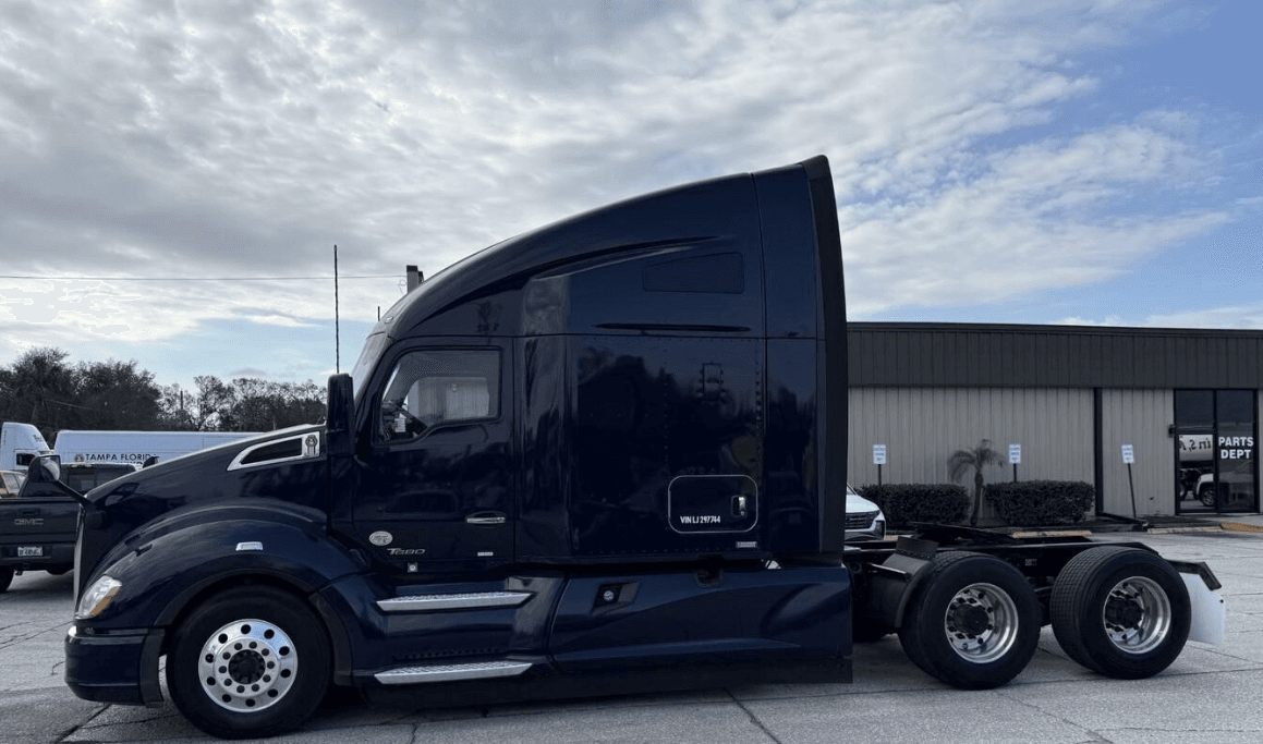 2020 Kenworth 310 image 5