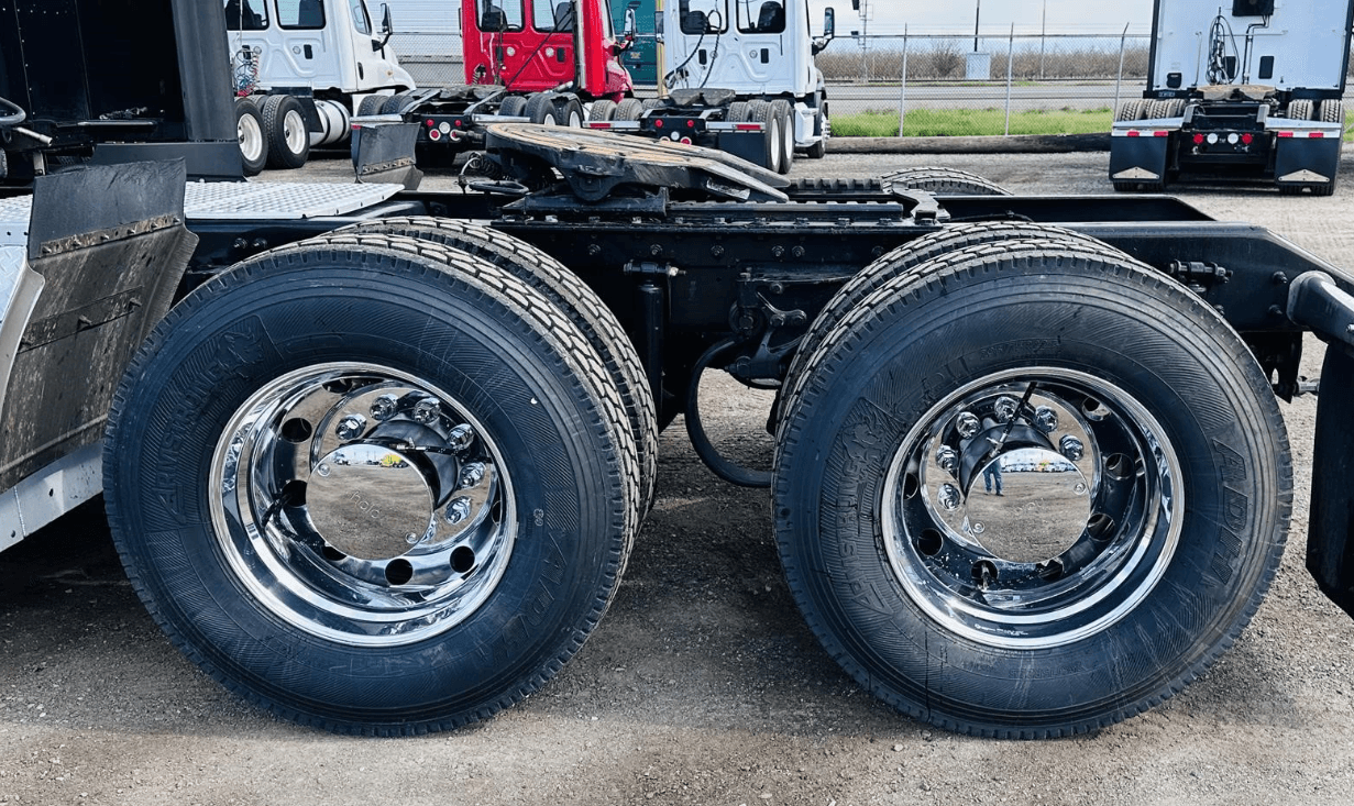 2020 Kenworth T680 image 6