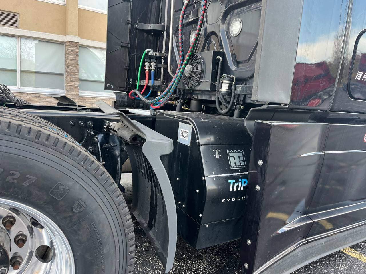 2023 Freightliner Cascadia image 7