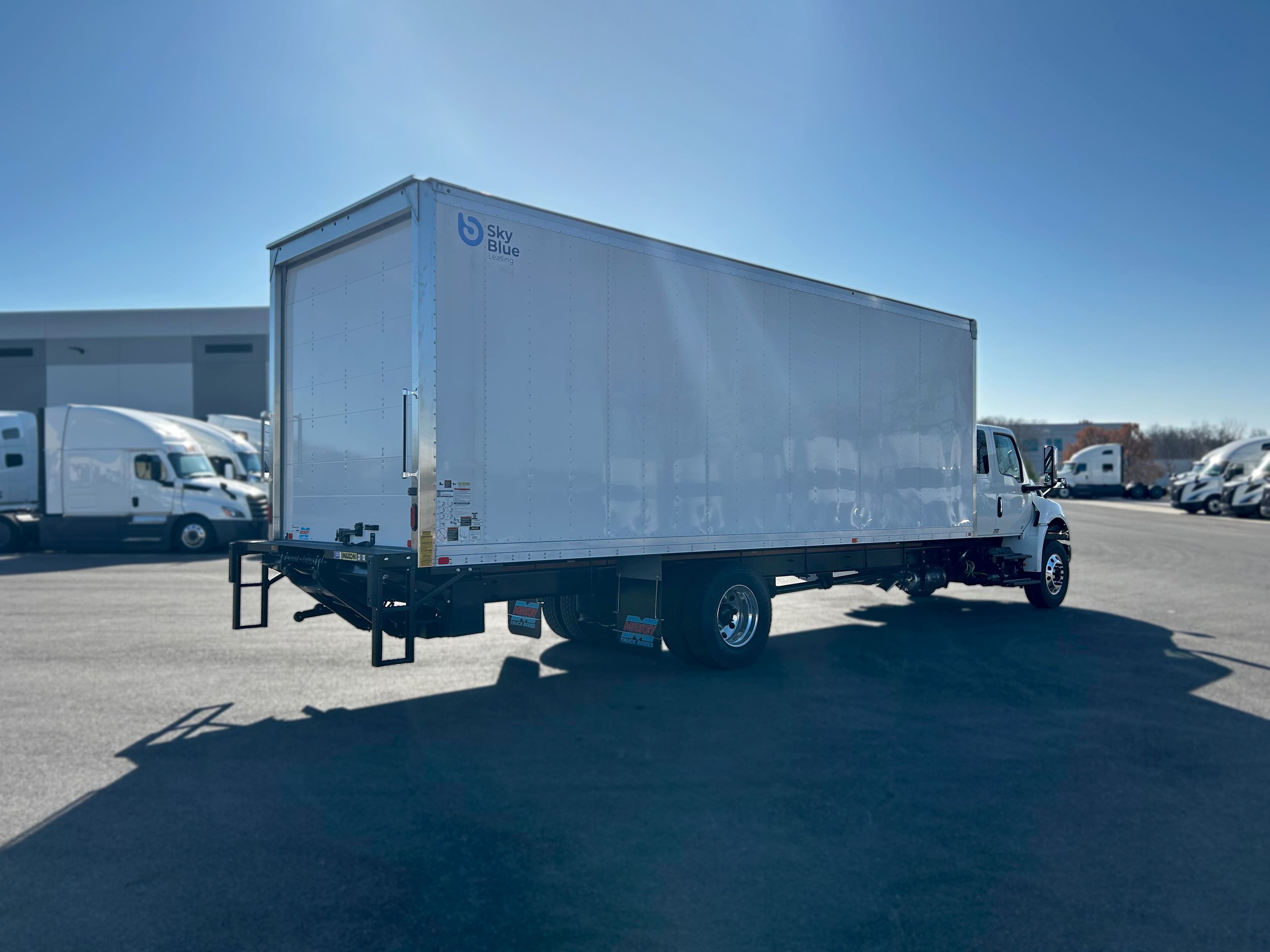 2025 International MV607 image 5