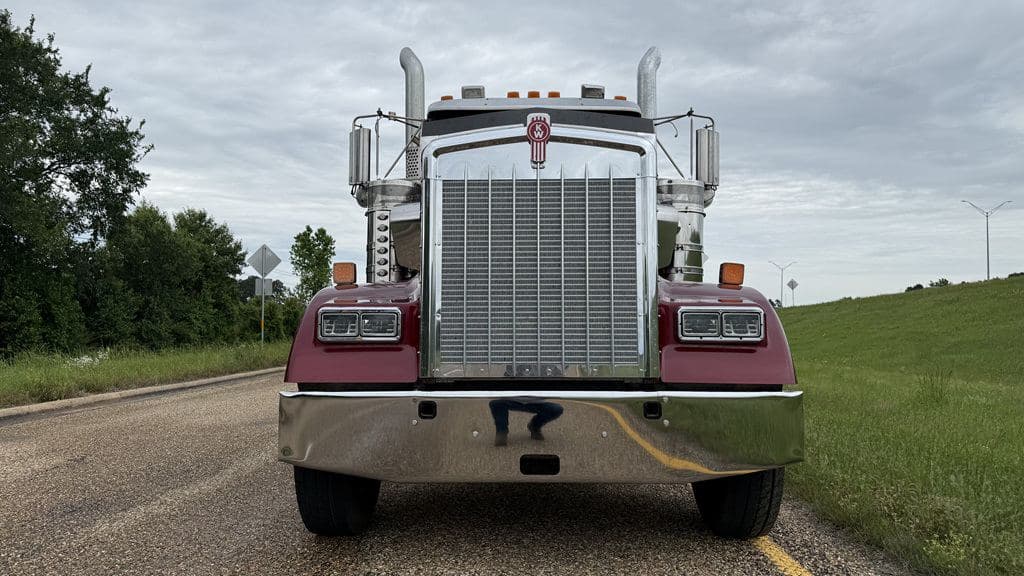 Used 2022 KENWORTH W900L image 3