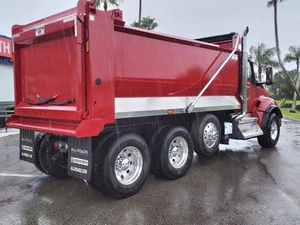 2026 Kenworth T880 image 5