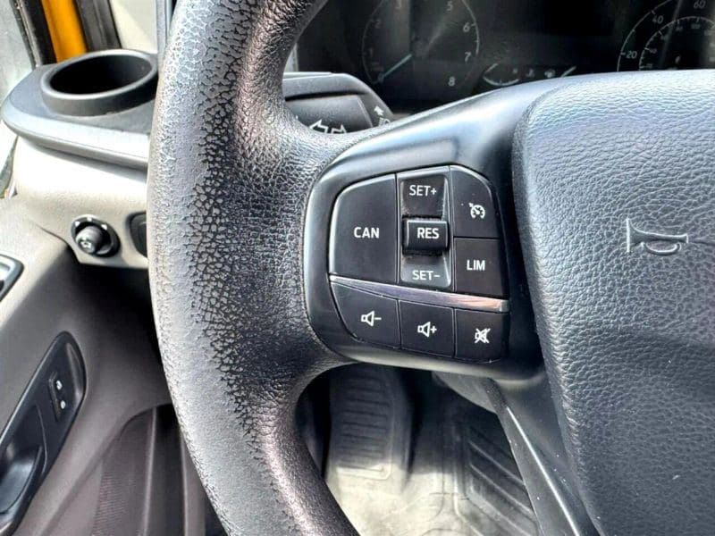 2020 Ford CF8000 image 23