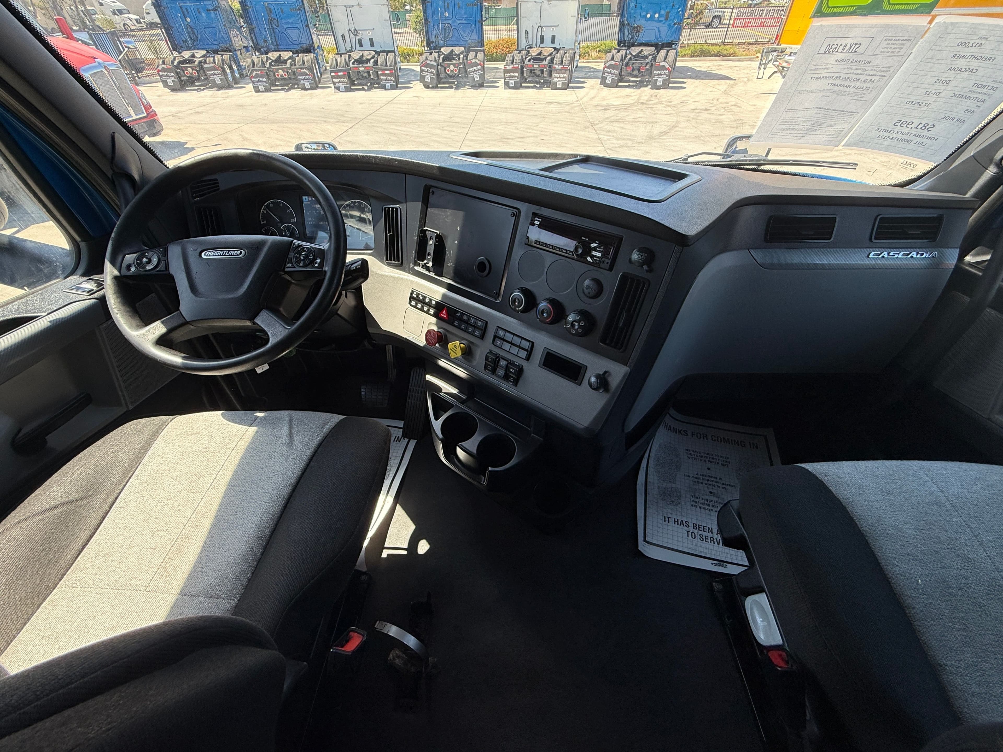 2022 Freightliner Cascadia 126 image 24