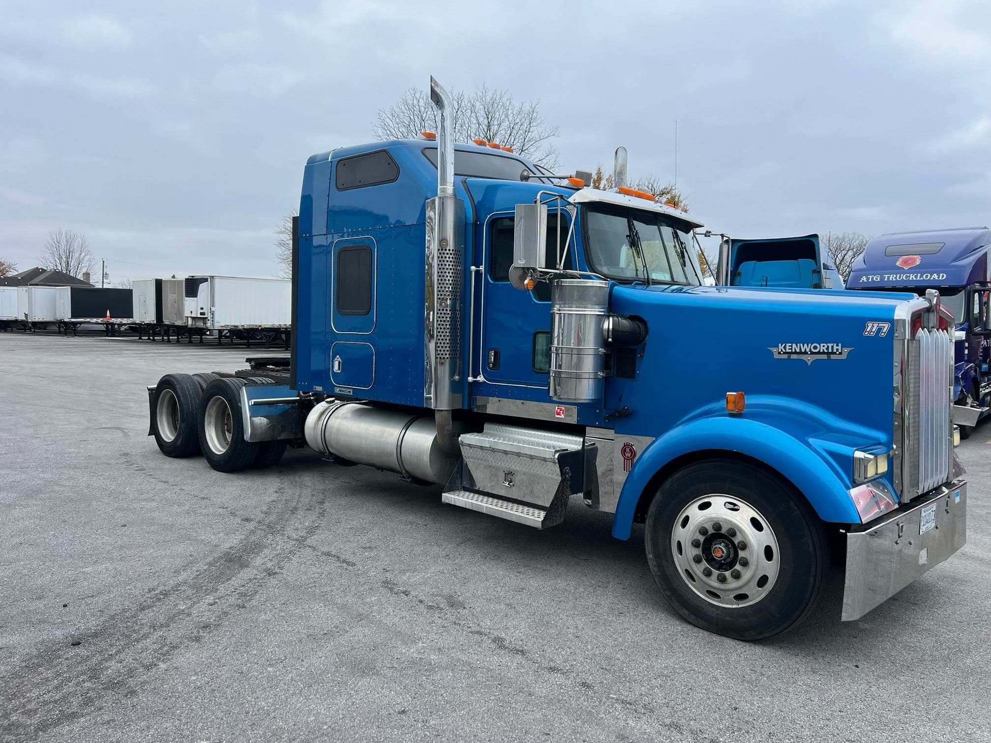 2006 Kenworth W900 – Complete Overhaul image 2