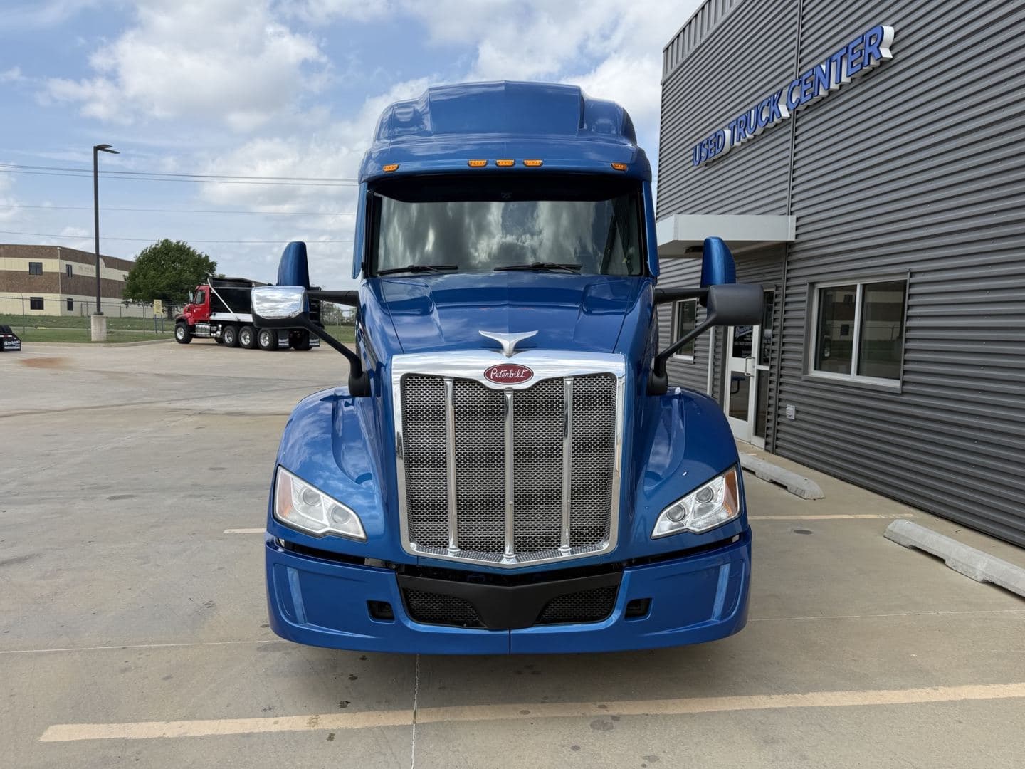 2022 Peterbilt 579 image 3