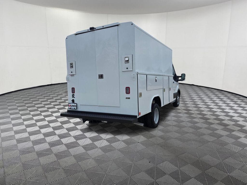 2024 Ford Transit-350 Base image 8
