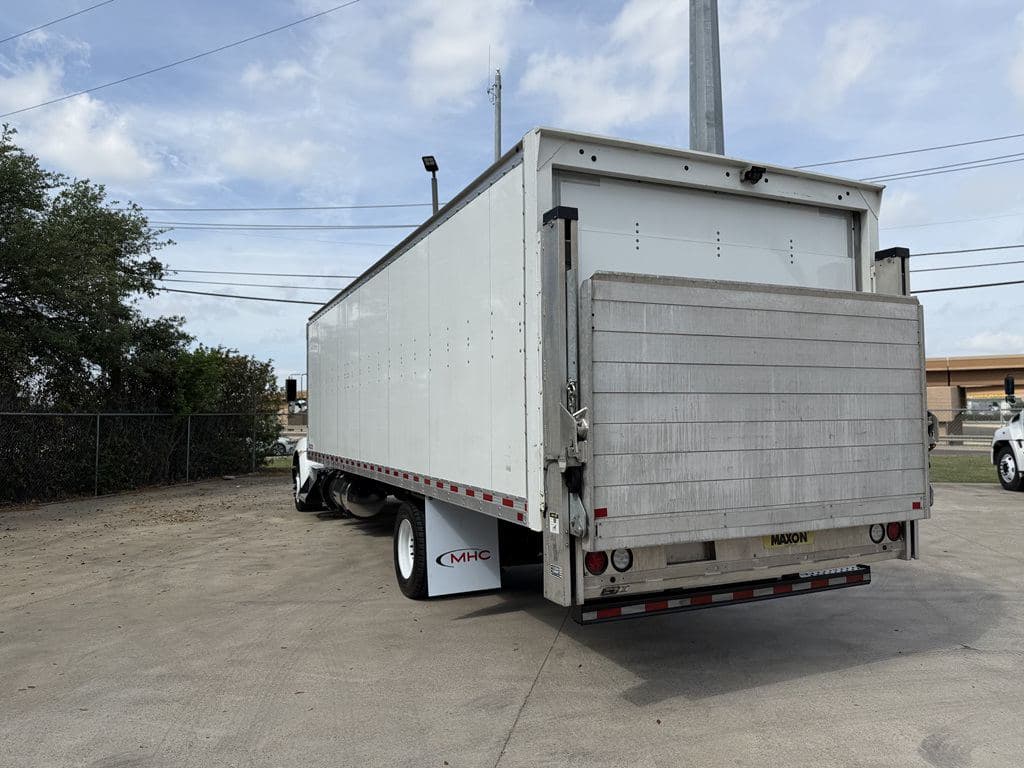 Used 2023 KENWORTH T270 image 17
