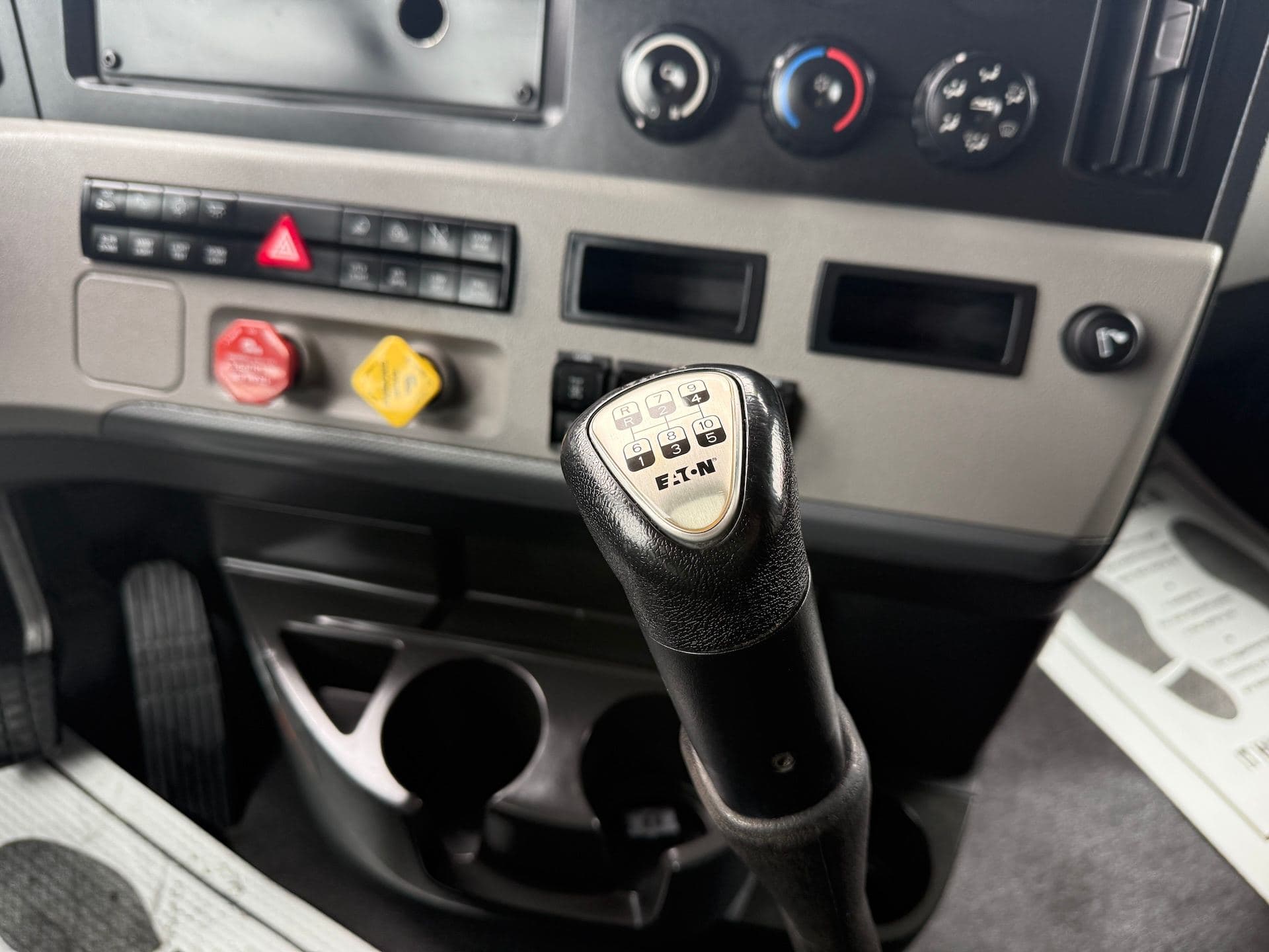 2021 Freightliner Cascadia 126 image 29