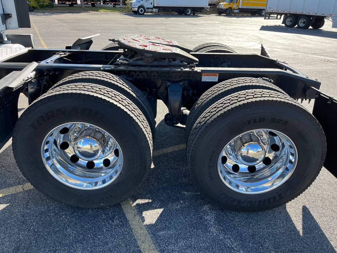 2022 Freightliner Cascadia image 10