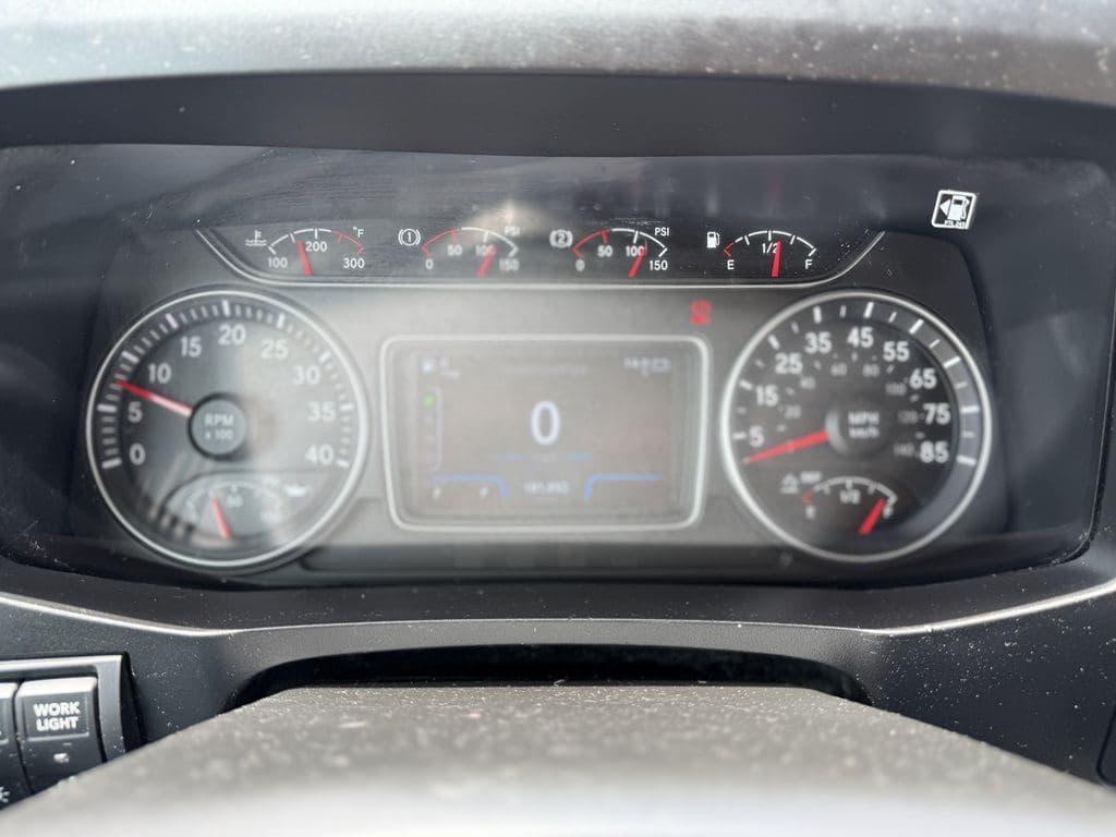 Used 2021 INTERNATIONAL MV607 image 23