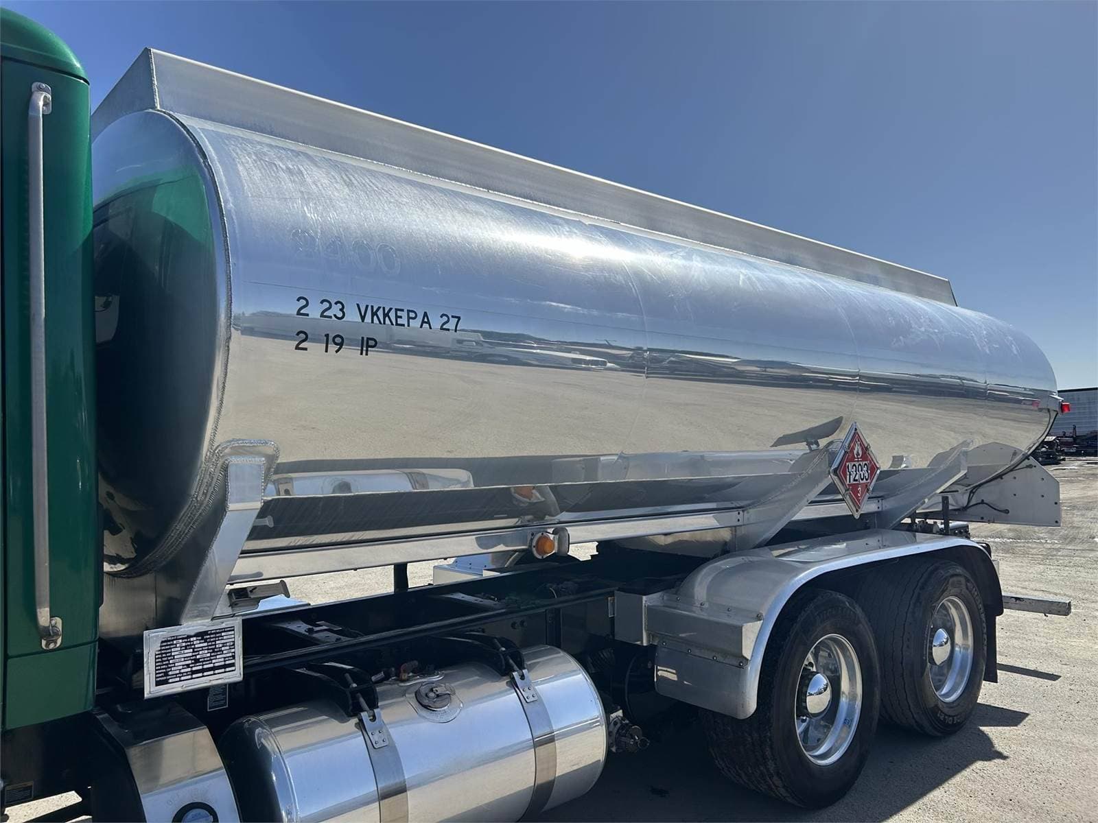 2017 Peterbilt 579 image 3