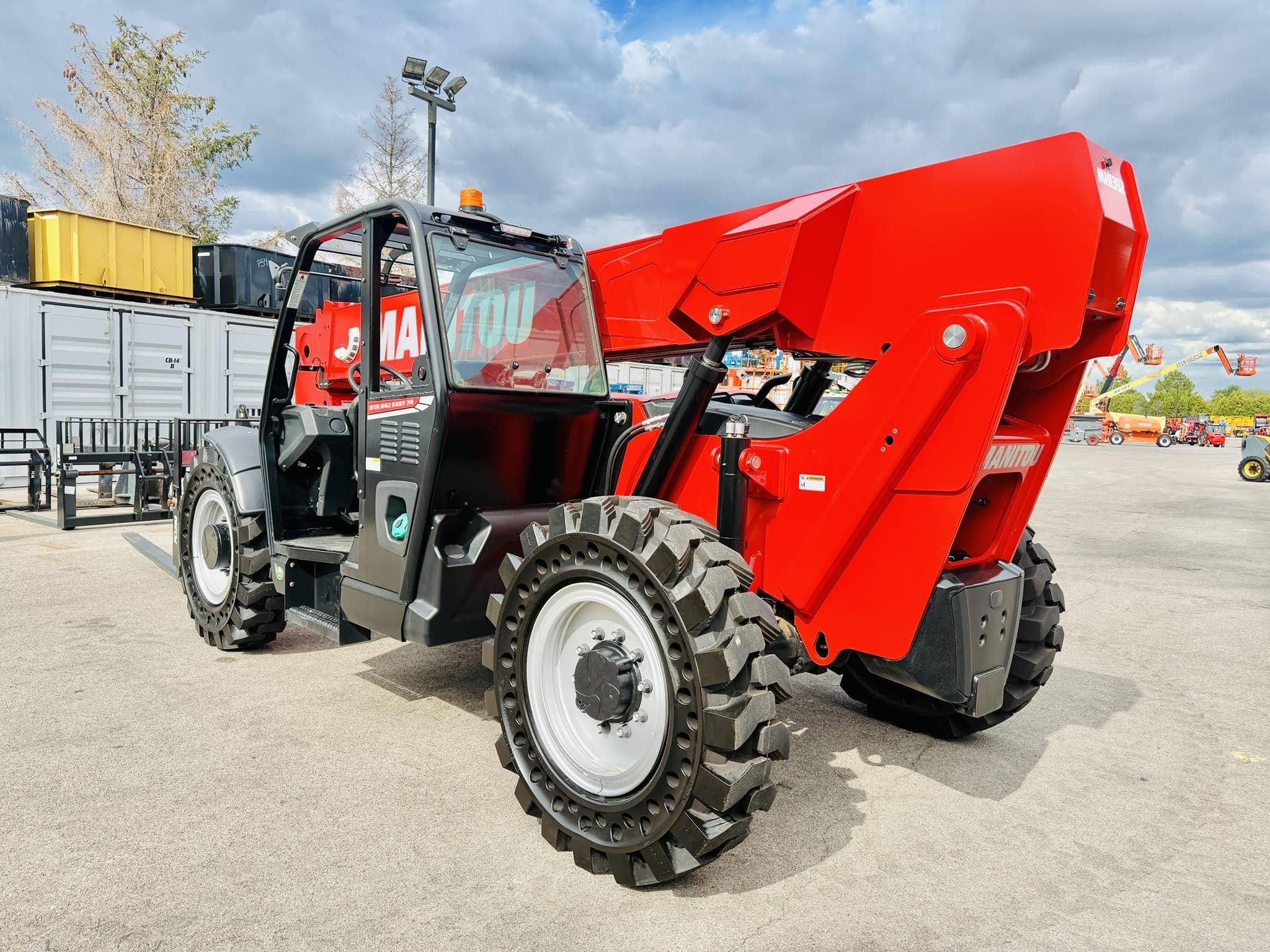 2025 MANITOU MTA842 MH1392 image 2