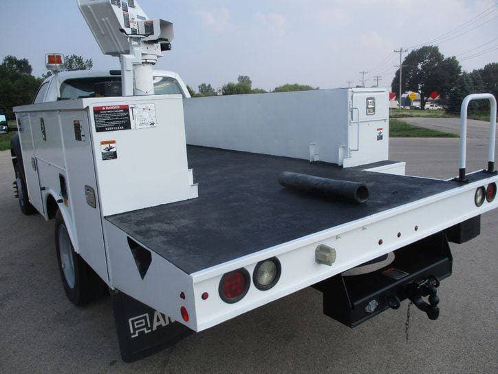 2016 Ford F-550 BUCKET TRUCK 4X4 image 40