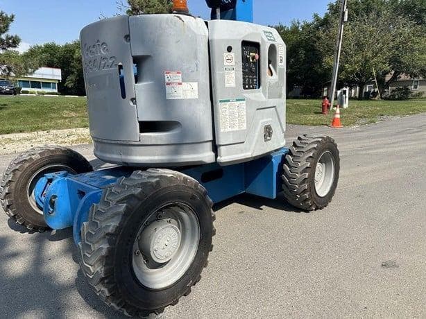 2014 GENIE Z34/22IC image 9