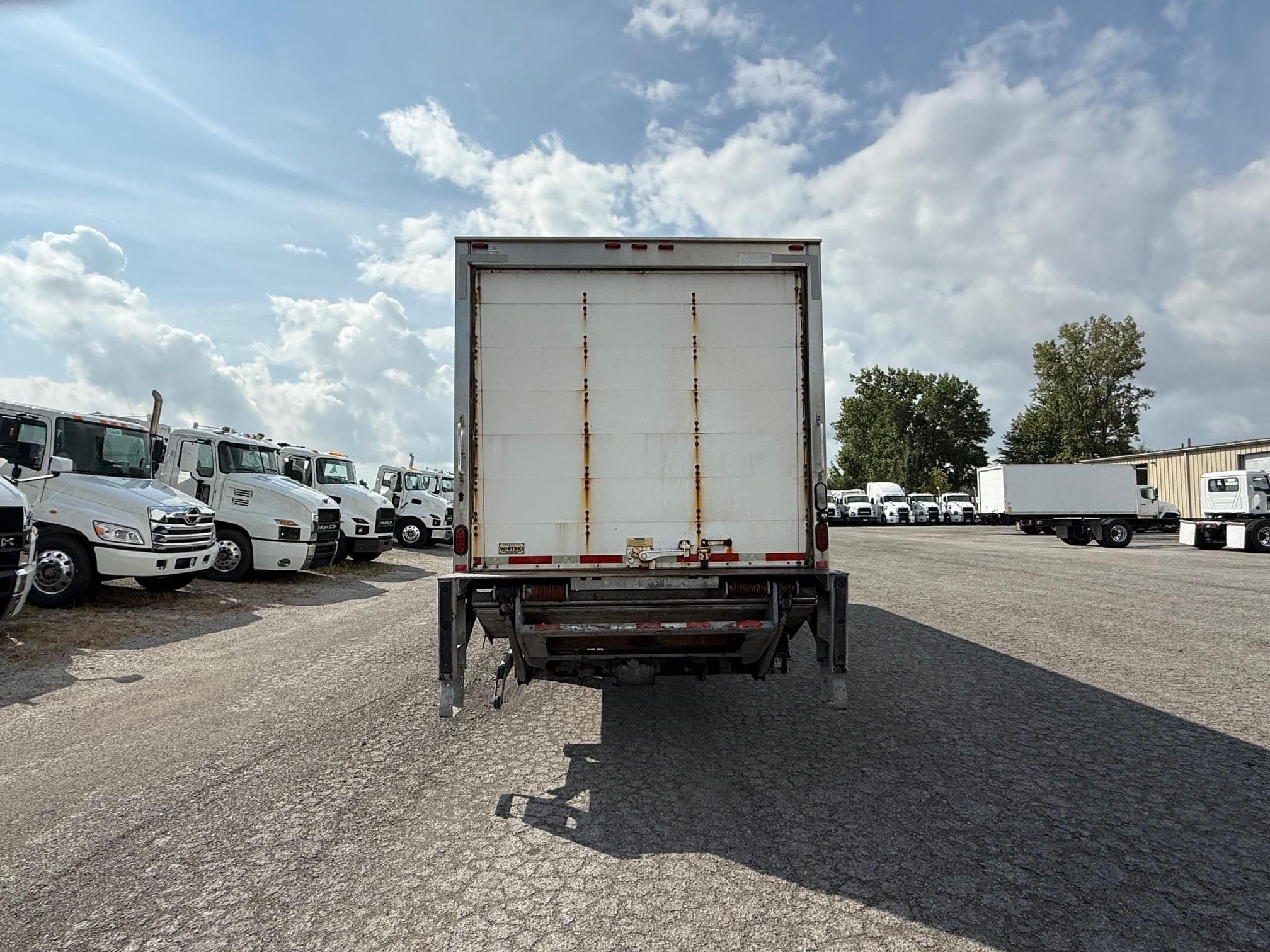 2017 HINO 268A 112996 image 8